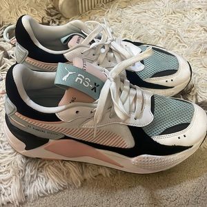 puma tennis shoes